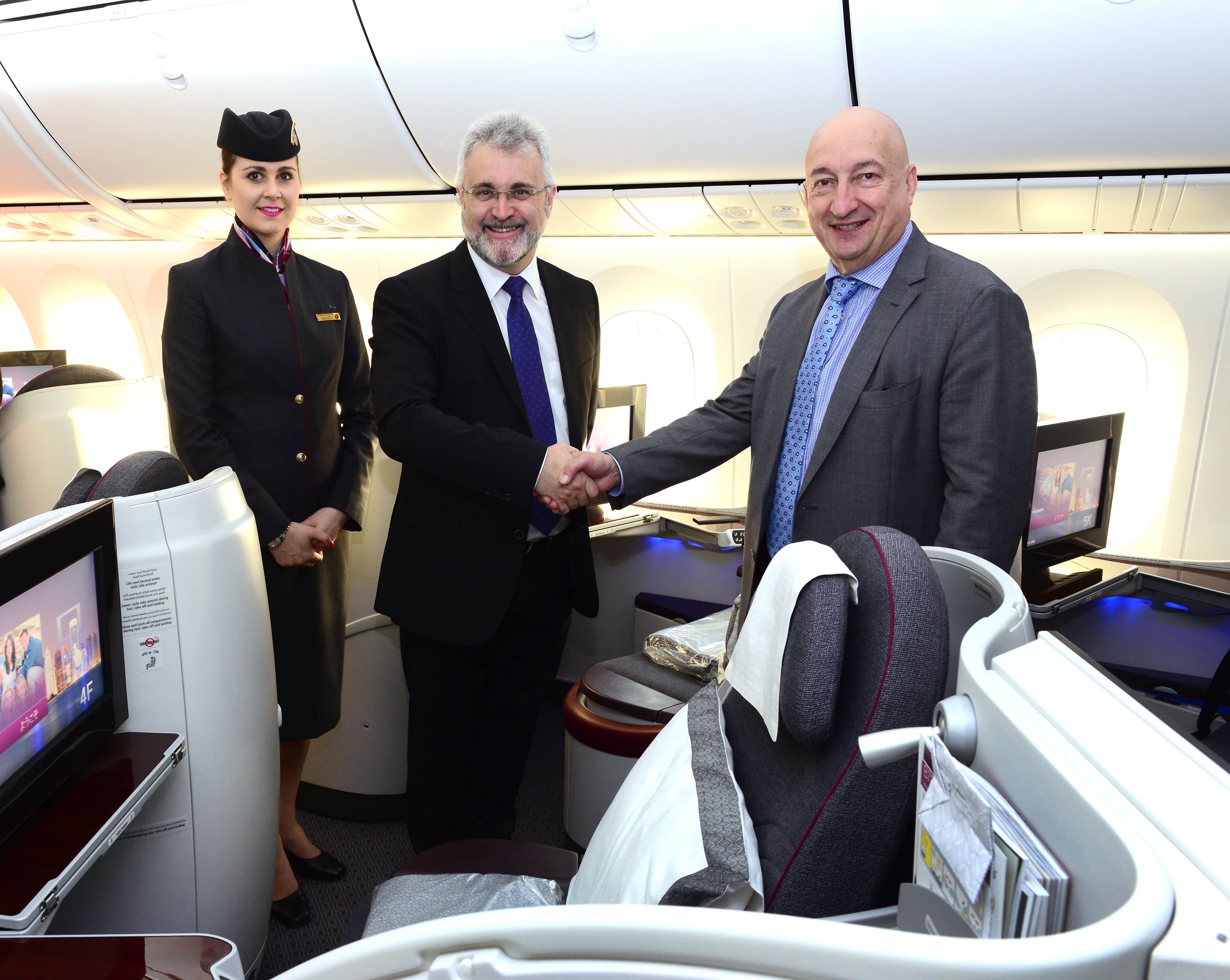 Qatar Airways’ Chief Commercial Officer, Dr. Hugh Dunleavy (right), who travelled on board the inaugural flight was greeted by Birmingham Airport’s Chief Executive Officer, Mr. Paul Kehoe (left). Picture by Qatar Airways.