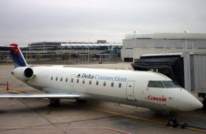 Comair_CRJ100ER_JAX_N941CA