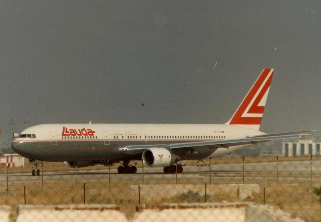 Austrian 777-200 premium economy