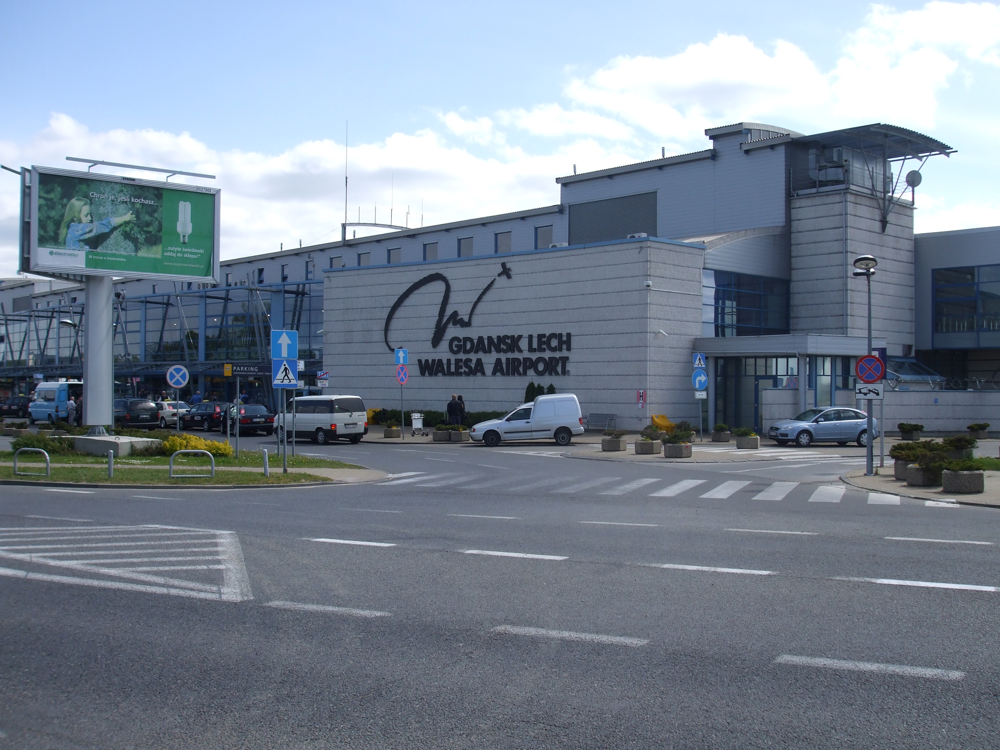 NEWS Delayed passengers forced terminal door and started ...