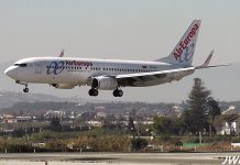 VIDEO Go-Around Air Europa Boeing 737 EC-IDT at Malaga Airport LEMG