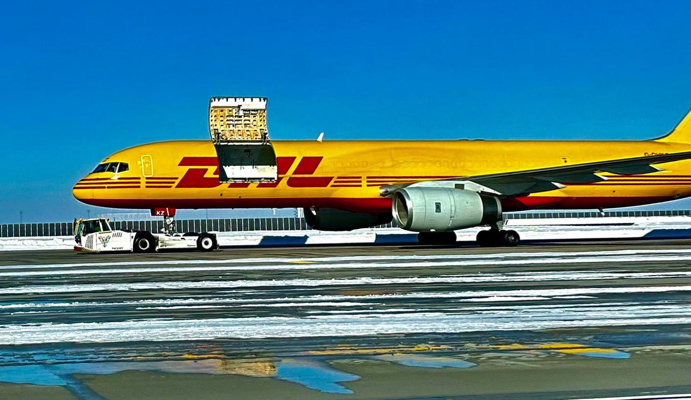 Alert The Cargo Door Of A Dhl Boeing 757 Opened Shortly After Takeoff Airlive