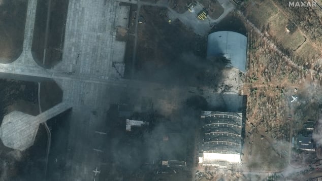 BREAKING The world's biggest aircraft Antonov An-225 Mriya has been destroyed during attack in Ukraine - AIRLIVE